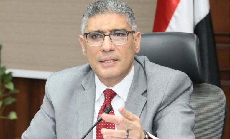 محافظة الجيزة ترفع كفاءة مدخل المجزر الآلي وتُنهي التكدسات المرورية بطريق اللبيني.