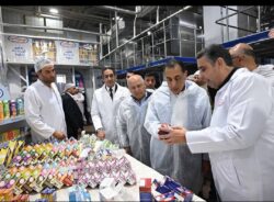 رئيس الوزراء يتفقد مصنع "عبور لاند" بمدينة العبور بمحافظة القليوبية.  
