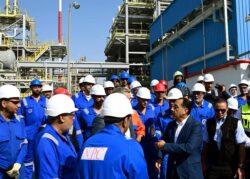 رئيس الوزراء يفتتح مشروع استرجاع الغازات بشركة "النصر للبترول"