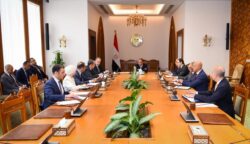 وزير الخارجية يتابع استعدادات الوزارة لافتتاح المتحف المصرى الكبير.