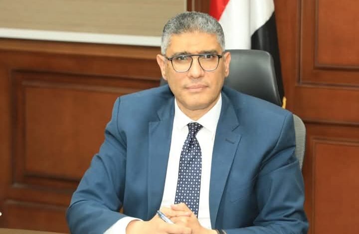 محافظ الجيزة: تجميل الأكشاك الكهربائية برسومات فرعونية تعكس الحضارة المصرية.