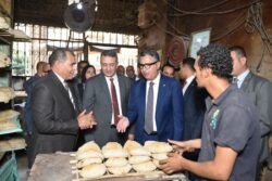 وزير التموين يتفقد مجموعة من الأنشطة التموينية لمتابعة توافر السلع.