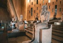 المتحف المصري الكبير حيث تلمع كنوز توت عنخ امون وتستيقظ الملوك فى الأول من نوفمبر.