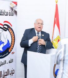 رئيس حزب الجيل يرد علي أحمد الشرع: "من اختطف وطنه لا يحق له تقييم مصر"