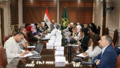 محافظ القليوبية يناقش مشروع إنشاء محطة كهرباء من القمامة مع ممثلي البنك الدولي. 