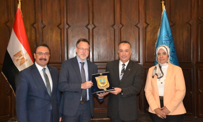 جامعة الإسكندرية تستقبل سفير كندا بالقاهرة لبحث آفاق التعاون الأكاديمي والبحثي