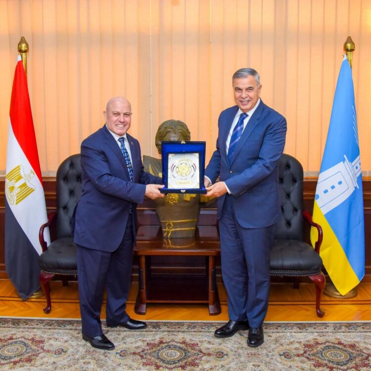 محافظ الإسكندرية يستقبل رئيس هيئة النيابة الإدارية لبحث سبل تعزيز التعاون