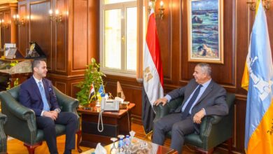 محافظ الإسكندرية يستقبل نائب وزير الصحة لبحث تطوير الخدمات الصحية 