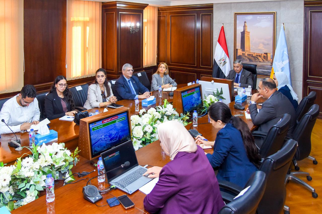 محافظ الإسكندرية يلتقي مدير مكتب منظمة اليونسكو الإقليمي بالقاهرة لتعزيز التعاون