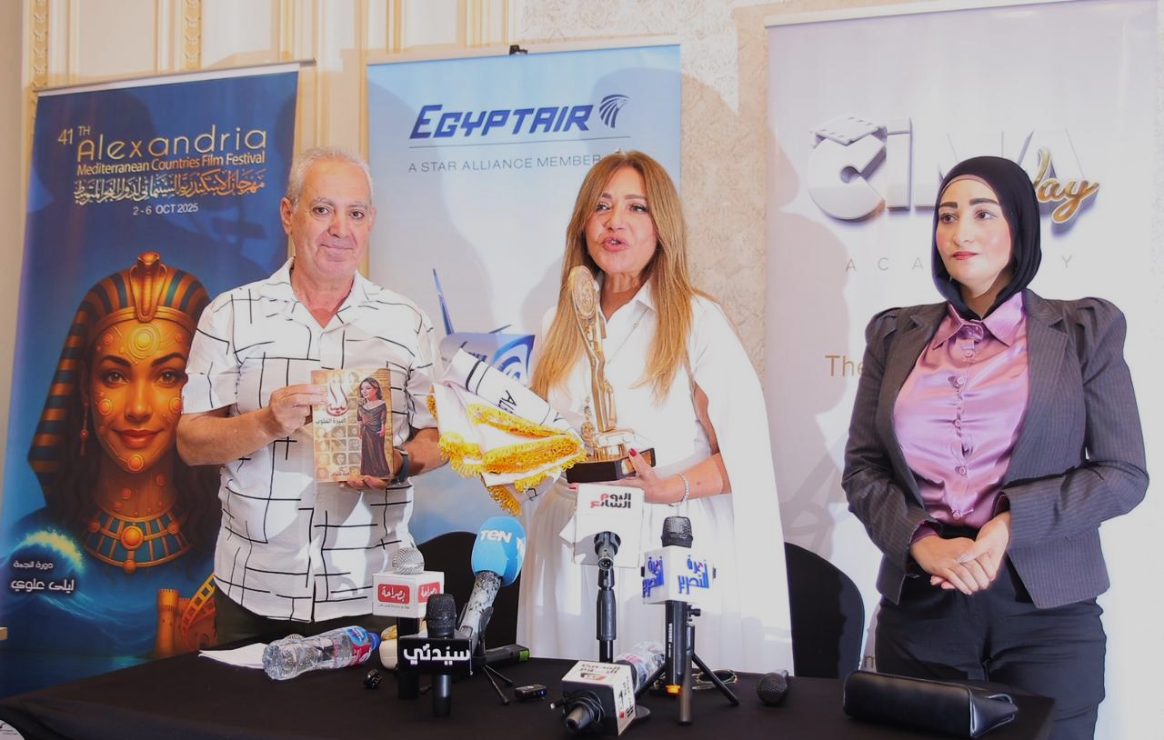 مشوار ليلى علوي في ندوة تكريمها بمهرجان الإسكندرية 