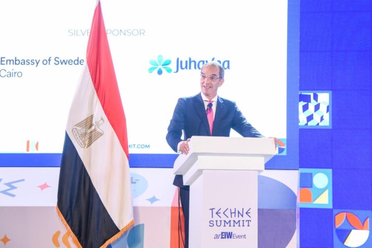 وزير الاتصالات وتكنولوجيا المعلومات ومحافظ الإسكندرية يفتتحان مؤتمر تكنى سميت