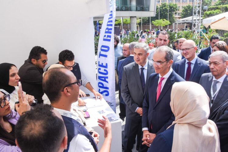 وزير الاتصالات وتكنولوجيا المعلومات ومحافظ الإسكندرية يفتتحان مؤتمر تكنى سميت