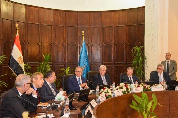 وزير التعليم العالي ومحافظ الإسكندرية يشهدان تكريم المجلس الأعلى للجامعات