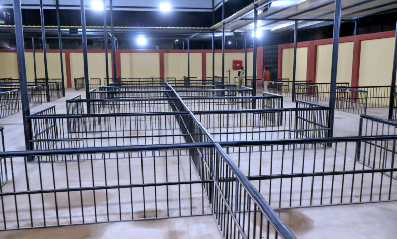 محافظ سوهاج يفتتح سوق المنشاة الحضري الجديد على مساحة 960 مترا