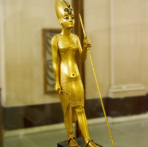 إحباط صفقة بيع قطع أثرية بقيمة 12 مليون دولار