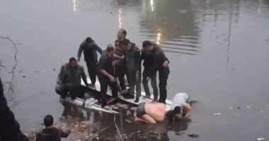 الجيزة مصرع 3 شباب بعد انقلاب سيارة ملاكي وسقوطها في ترعة المريوطيه 