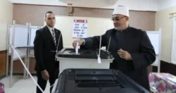 مفتى الجمهورية يدلى بصوته فى انتخابات النواب 