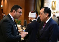 مدبولي يهنئ السيد الرئيس والحكومة و الشعب المصري بمناسبة إفتتاح المتحف المصري 