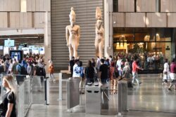 لليوم السابع على التوالي منذ افتتاحه للجمهور يواصل المتحف المصري الكبير استقبال زائريه. 