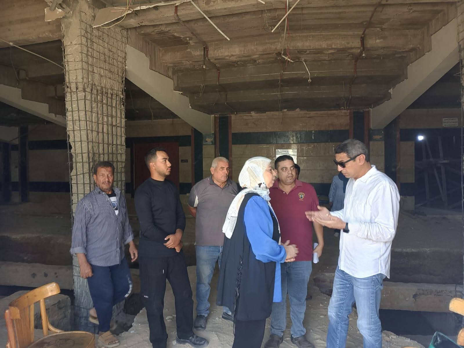 المحافظ يتابع أعمال التطوير بقصر ثقافة السويس