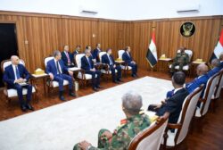 وزير الخارجية يلتقي رئيس مجلس السيادة السوداني الانتقالي. 