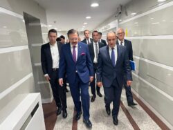 وزير الخارجية يزور مقر اتحاد الغرف والبورصات التركية (TOBB) في أنقرة. 