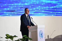 "الاستثمار في الرعاية الصحية: حجر الأساس للتنمية البشرية المستدامة"