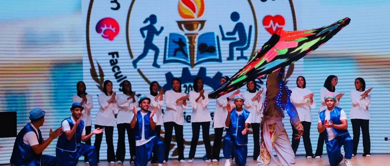 الفن والعلم يلتقيان في جامعة السويس لبناء وعي الأجيال الرقمية