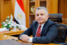 رئيس جامعة السويس يهنئ أعضاء SPE Suez University Student Chapter