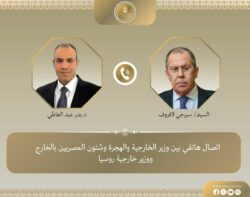 إتصال هاتفي بين وزير الخارجية ونظيره الروسي