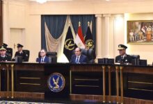 الرئيس السيسى: تخفيض فاتورة الدين نستهدف بها رفع مستوي المعيشه للمواطنين. 