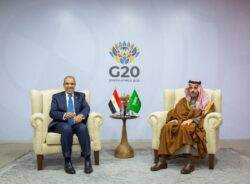 لقاء وزير الخارجية مع وزير الخارجية السعودي على هامش أعمال قمة مجموعة العشرين. 