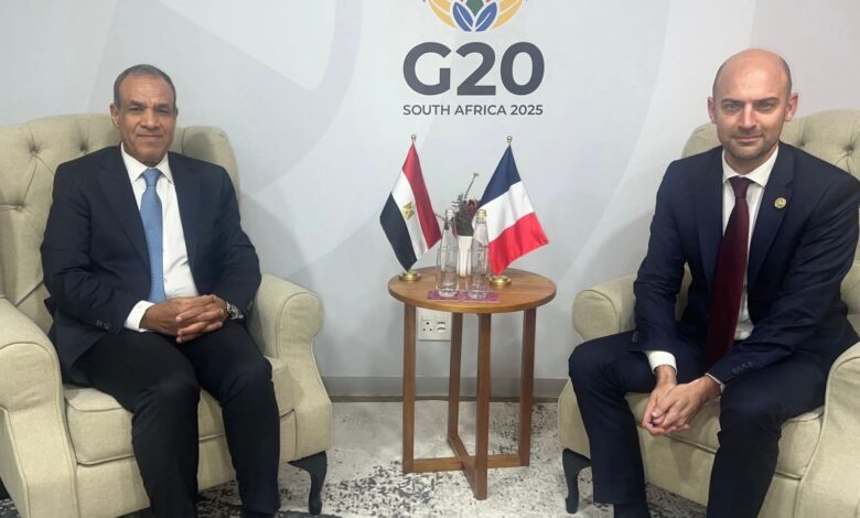 وزير الخارجية يلتقى مع نظيره الفرنسي على هامش أعمال قمة مجموعة العشرين