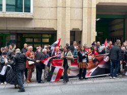 السيسي حبيب الملايين