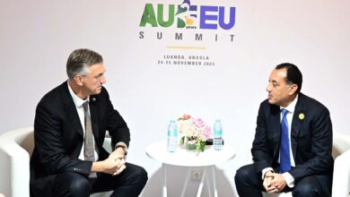 رئيس الوزراء يلتقي بنظيره الكرواتي في القمة السابعة بين الاتحاد الأفريقي والأوروبي.