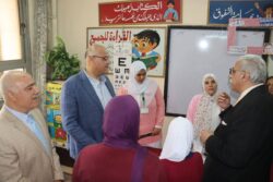 محافظ القليوبية يُدشّن مبادرة "عيون أطفالنا مستقبلنا" لفحص نظر 456 ألف طالب بالمجان.
