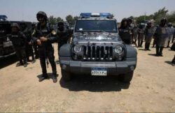 إحباط تهريب بضائع وسفر بأوراق مزورة وتنفيذ أحكام بالمنافذ الجمركية