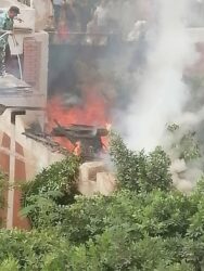 إندلاع حريق داخل مدرسة إبتدائي في المنيا وقدأسفر عن الحادث تفحم الكانتين بالكامل. 