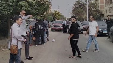 موظفين بشركة الكهرباء تم التعدي عليهم خلال تحصيل فاتورة في التجمع