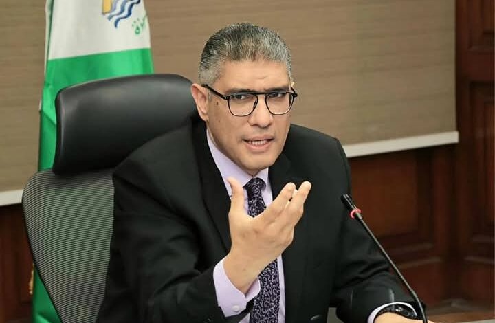 محافظ الجيزة يعقد اللقاء الأسبوعي لبحث شكاوى المواطنين بأحياء ومراكز المحافظة.