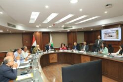 محافظ الجيزة يعقد اللقاء الأسبوعي لبحث شكاوى المواطنين بأحياء ومراكز المحافظة. 