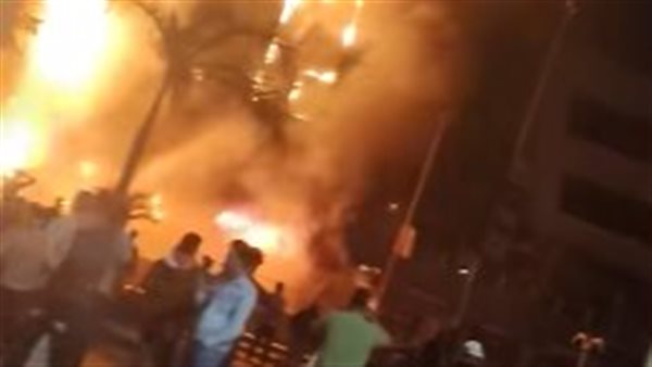 حر-يق نشب داخل مول شهير بالعبور