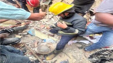 إنهيار عقار مأهول بالسكان في منطقة الخليفة بالقاهرة