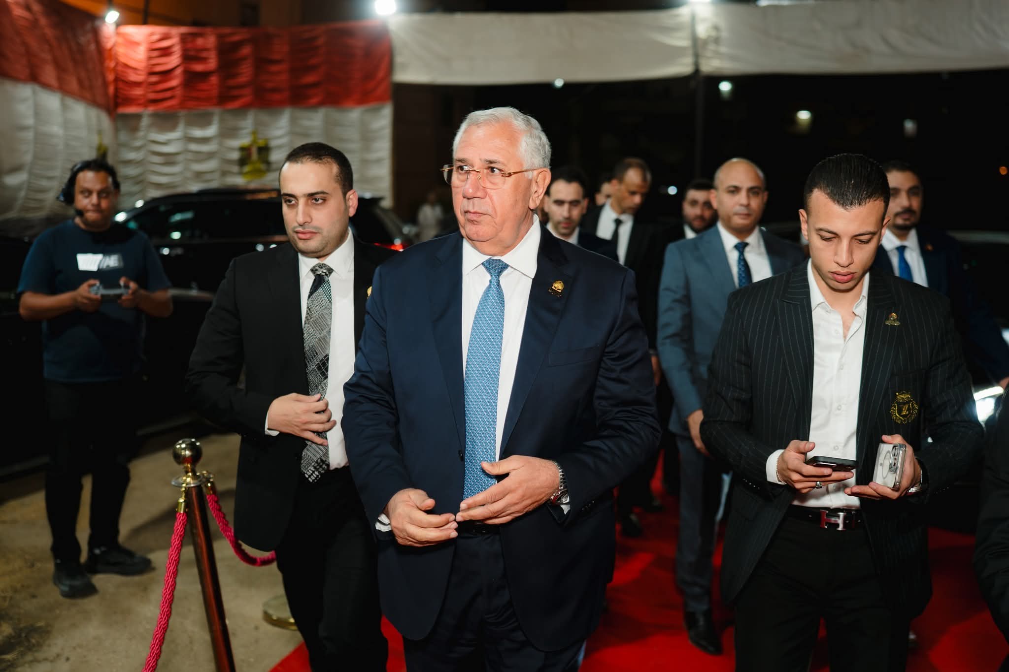 أسيوط تعلن تأييدها لـحفيد صلاح أبودنقل"