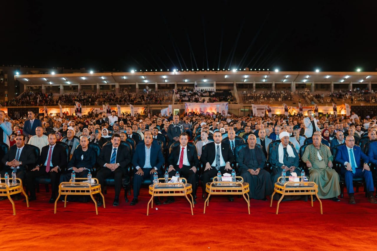 أسيوط تعلن تأييدها لـحفيد صلاح أبودنقل"