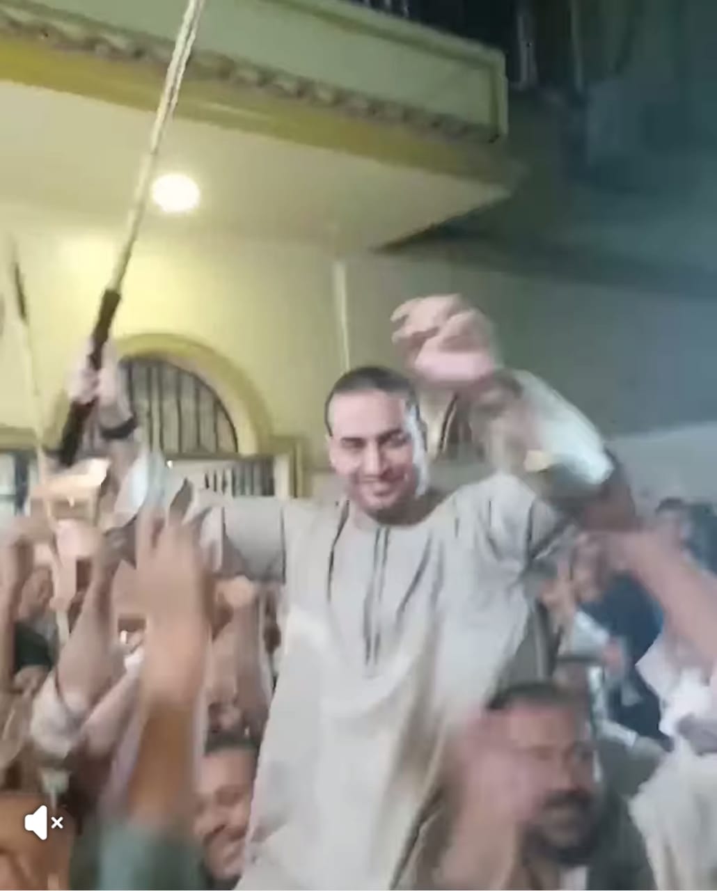 فرحة عارمة بأسيوط بفوز "وليد أبودنقل"فى الإنتخابات البرلمانية٠