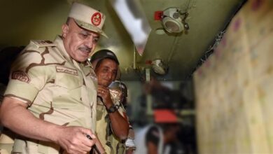 وزير الدفاع خلال تنفيذ المرحلة الرئيسية للمشروع التكتيكي بالمنطقة الغربية العسكرية