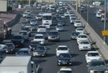 كثافات مرورية في شوارع القاهرة والجيزة وتواجد أمني لتسيير حركة سير السيارات