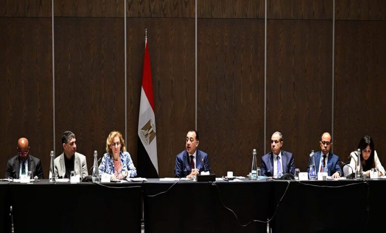 رئيس الوزراء يلتقى 40 من ممثلي كبرى الشركات والمراكز البحثية بجنوب إفريقيا