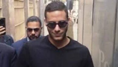 إنسحاب مفاجئ للمحامي عمر هريدي يربك دفاع المتهم الأول في قضية رمضان صبحي